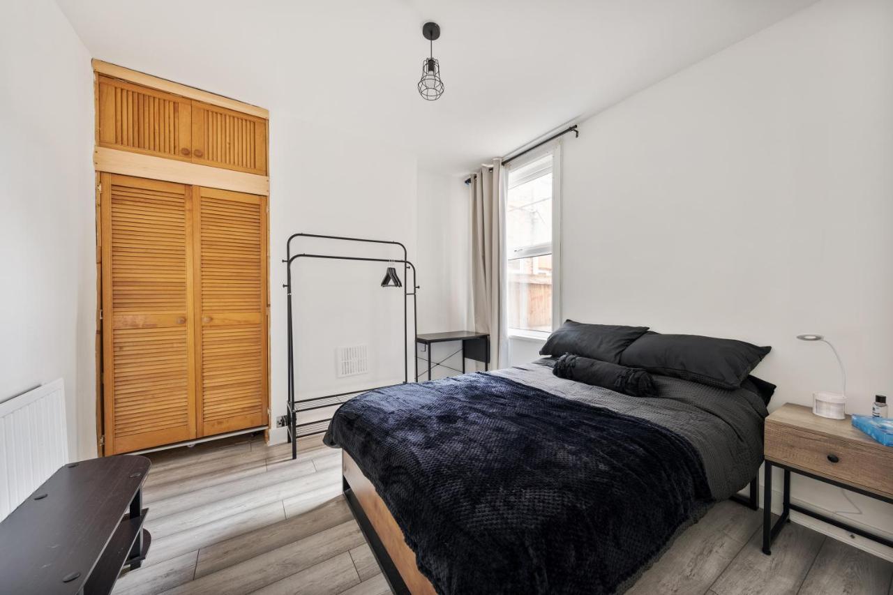 Beautifully Modern 2-Bed Apartment W/Garden London Eksteriør billede